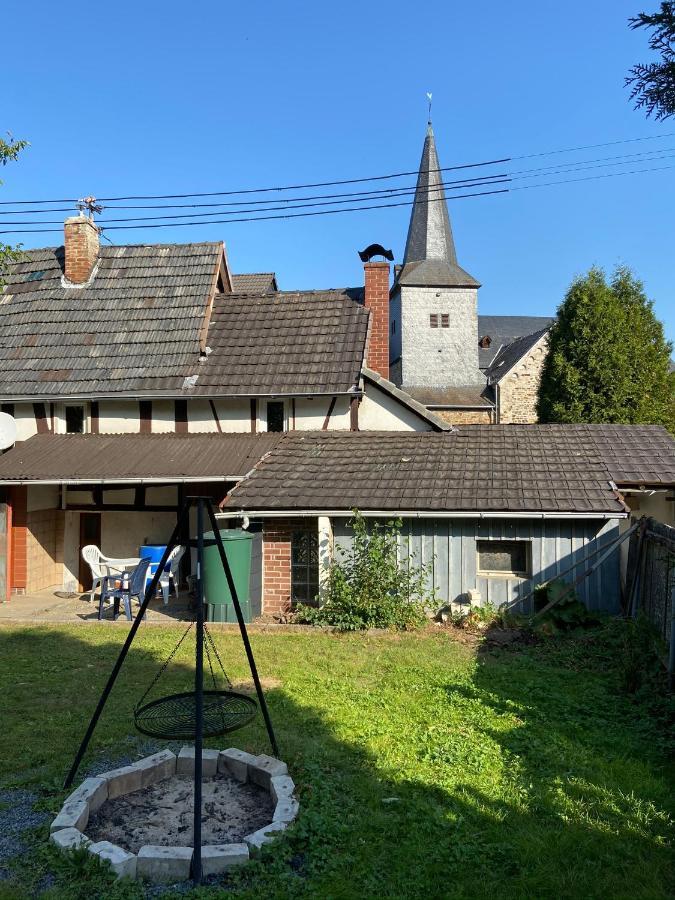 300 Jahre Altes Renoviertes Fachwerkhaus Villa Peterslahr Exterior photo